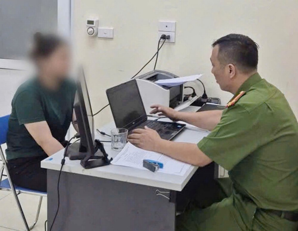 Bị “bắt cóc online”, không hợp tác với công an “thật” vì tin công an “giả” - ảnh 1