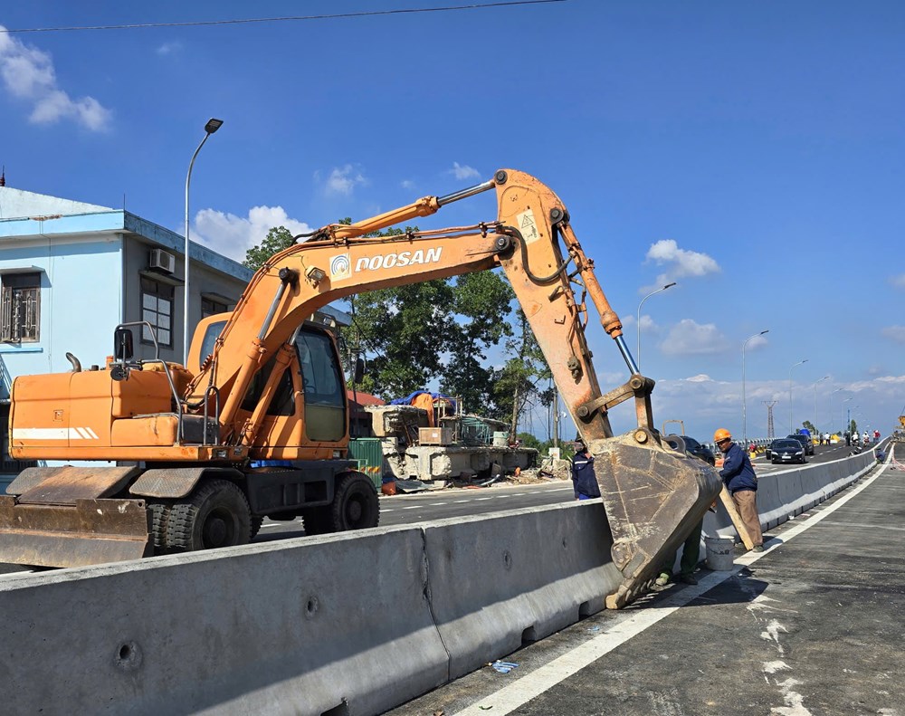 Sẵn sàng cho ngày nối những bờ vui tại cầu Phong Châu mới - ảnh 5