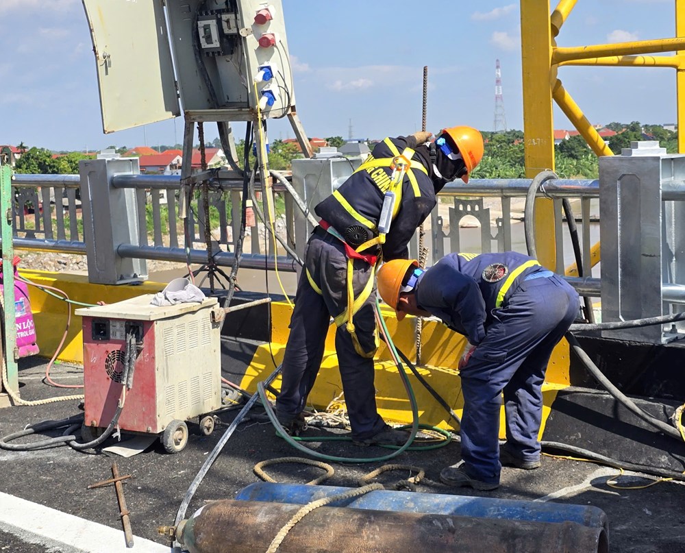 Sẵn sàng cho ngày nối những bờ vui tại cầu Phong Châu mới - ảnh 9