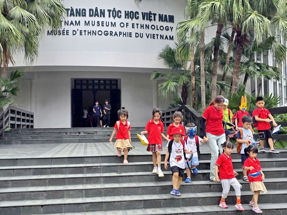 Kết nối di sản tại không gian sắp đặt nghệ thuật “Sắc Thu”  - ảnh 14