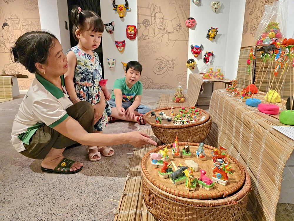Kết nối di sản tại không gian sắp đặt nghệ thuật “Sắc Thu”  - ảnh 8