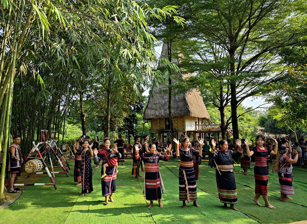 Nét đẹp văn hóa trong Lễ cúng Giọt nước của người Ba Na - ảnh 8