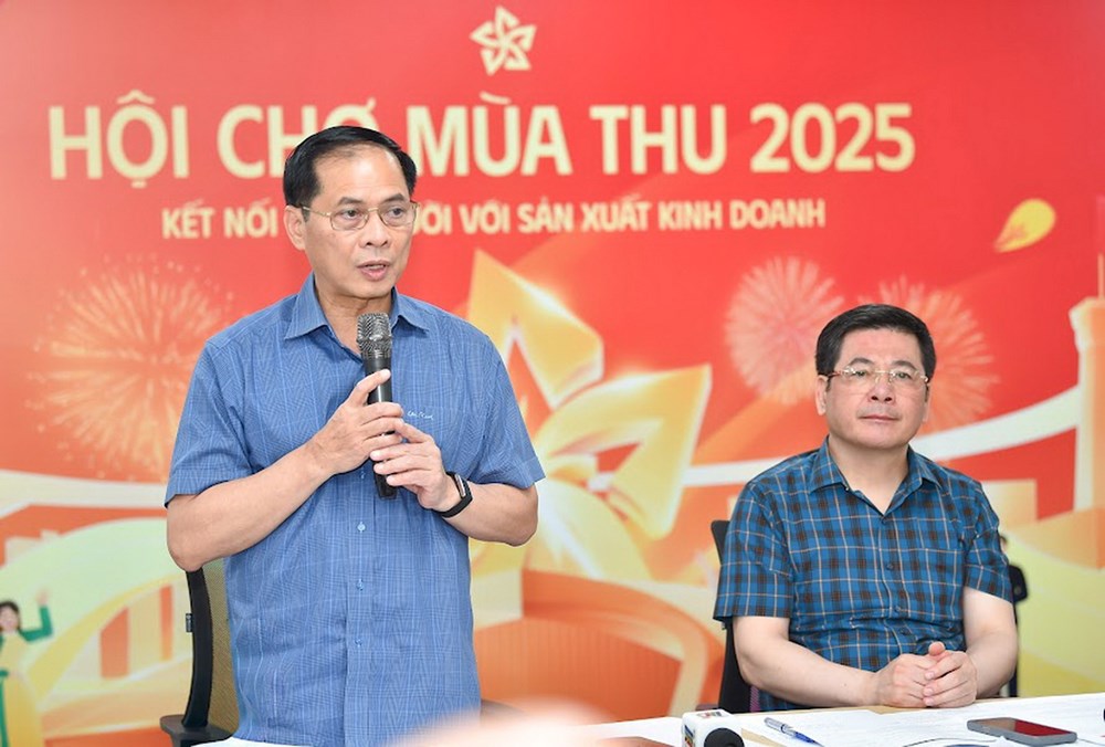 Phó Thủ tướng Bùi Thanh Sơn kiểm tra tiến độ triển khai Hội chợ mùa Thu 2025 - ảnh 2