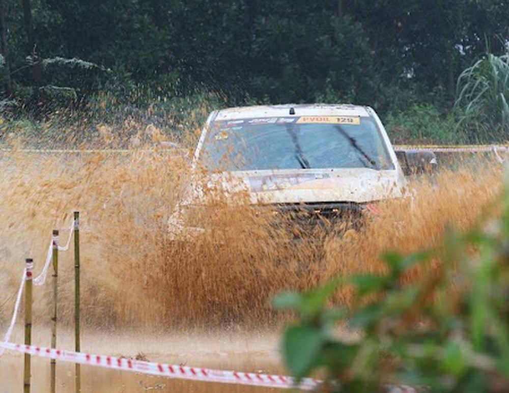 Lên Làng Văn hóa - Du lịch các dân tộc Việt Nam  xem “phá xe” - ảnh 5