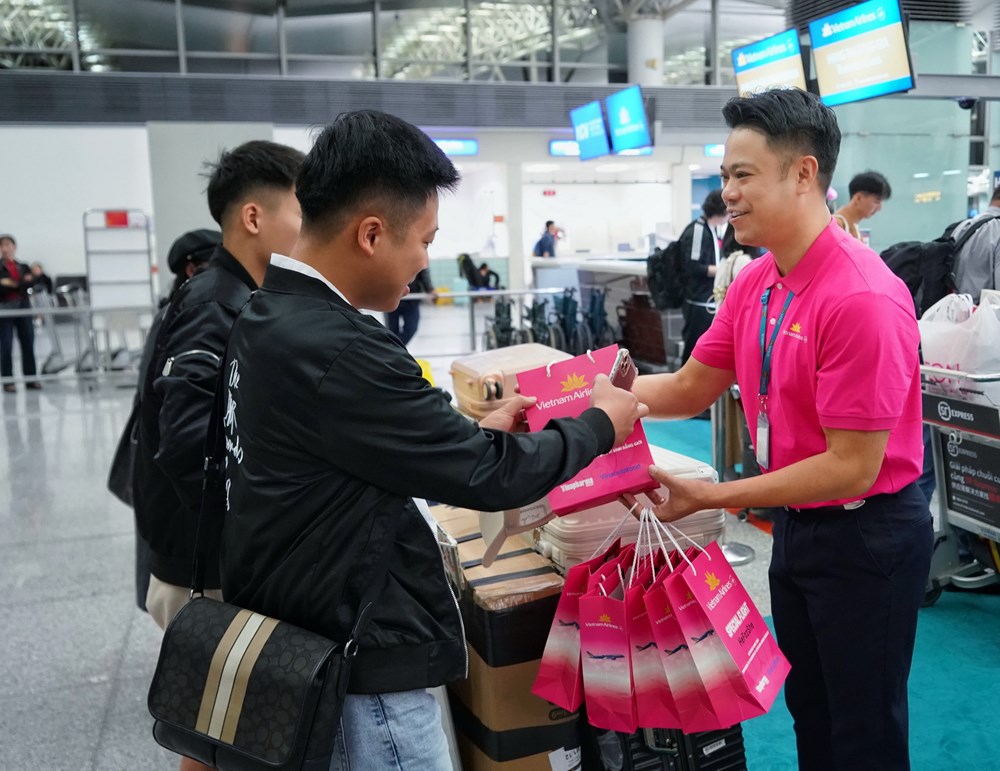 Chuyến bay đặc biệt lan tỏa thông điệp bình đẳng giới - ảnh 1