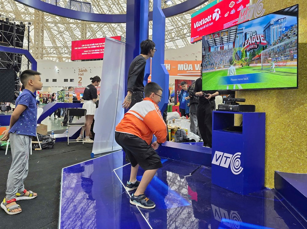 Hội chợ mùa Thu lần thứ nhất - 2025:  Tổng doanh thu trực tiếp gần 1.000 tỉ đồng  - ảnh 3