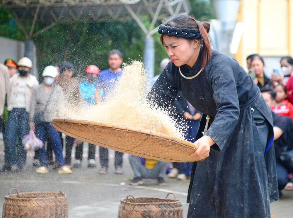 Lên Bắc Sơn xem người Tày gặt lúa, giã gạo bằng công cụ thô sơ - ảnh 9