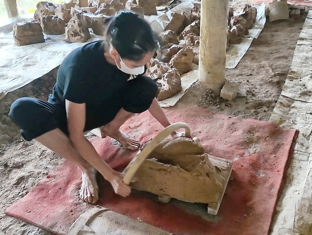 Người Bắc Sơn giữ nghề làm ngói âm dương - ảnh 9