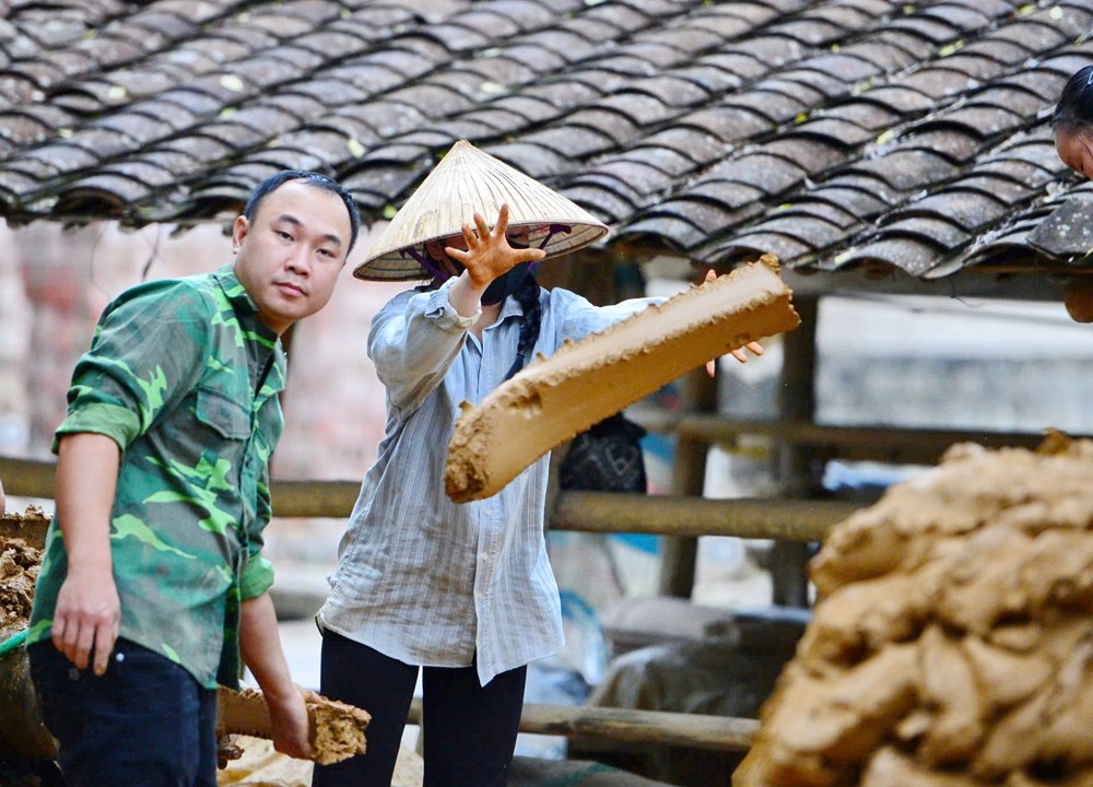 Người Bắc Sơn giữ nghề làm ngói âm dương - ảnh 2