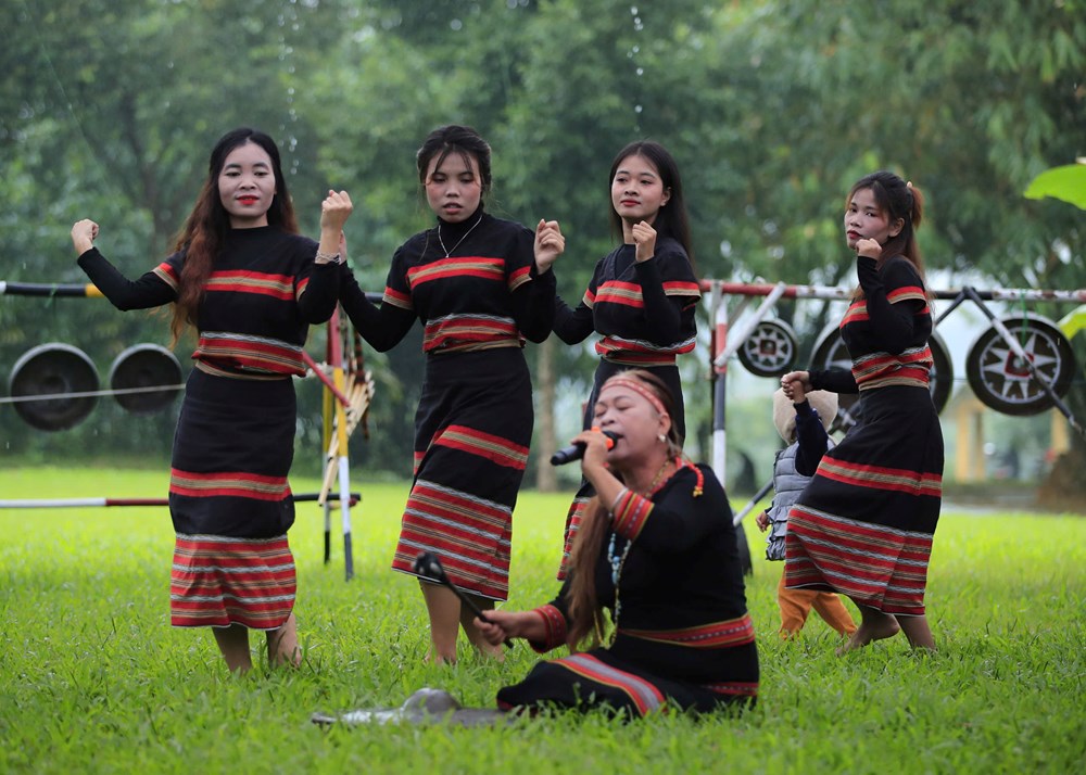Giao lưu “Ngày hội đại đoàn kết các dân tộc” - ảnh 3