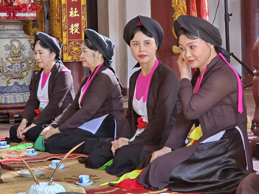 Lễ nghi nghiêm cẩn của Quan họ Ca thờ - ảnh 12