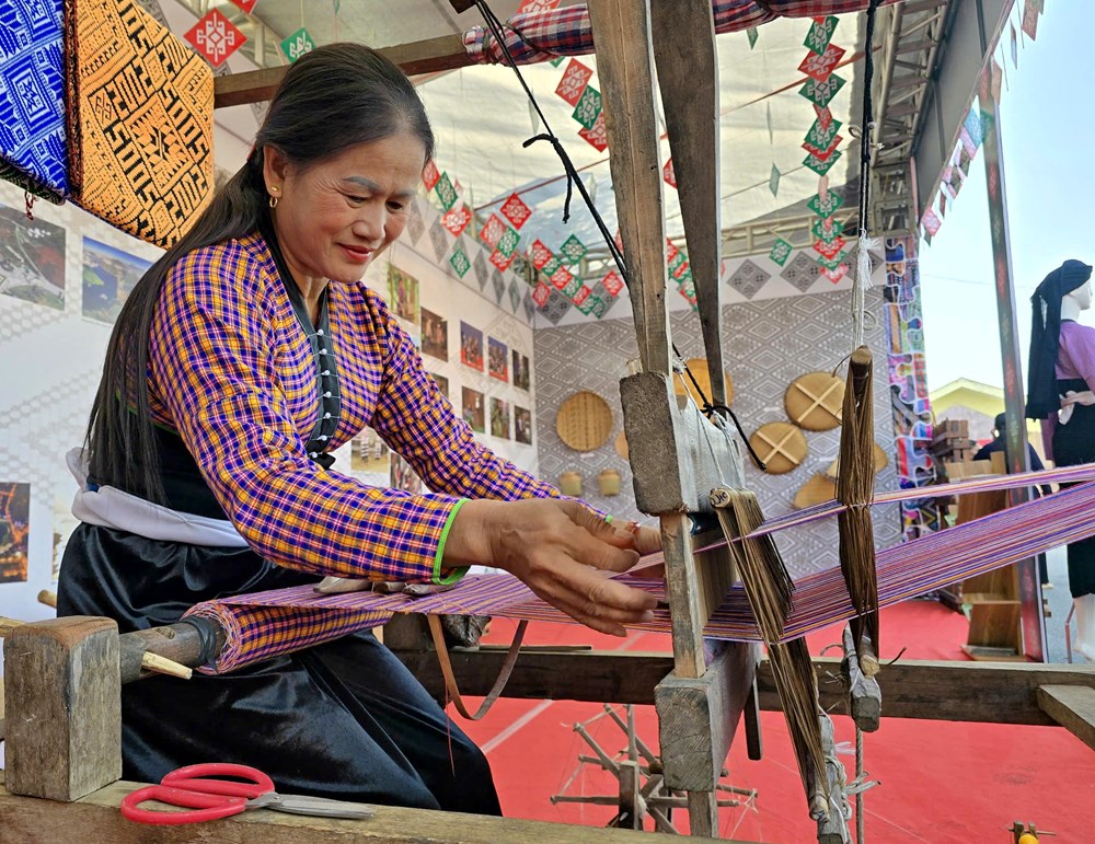 Đặc sắc các hoạt động tại Ngày hội Văn hóa dân tộc Mường lần thứ II - ảnh 7