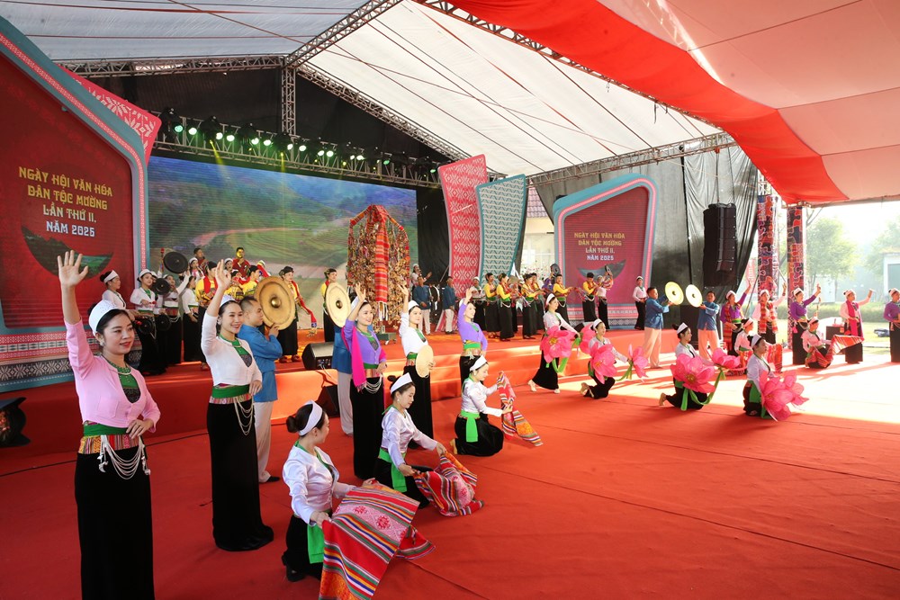 Khai mạc Ngày hội Văn hóa dân tộc Mường lần thứ II năm 2025 - ảnh 12
