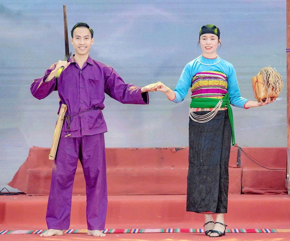 Nét đẹp phụ nữ Mường qua trang phục truyền thống - ảnh 9