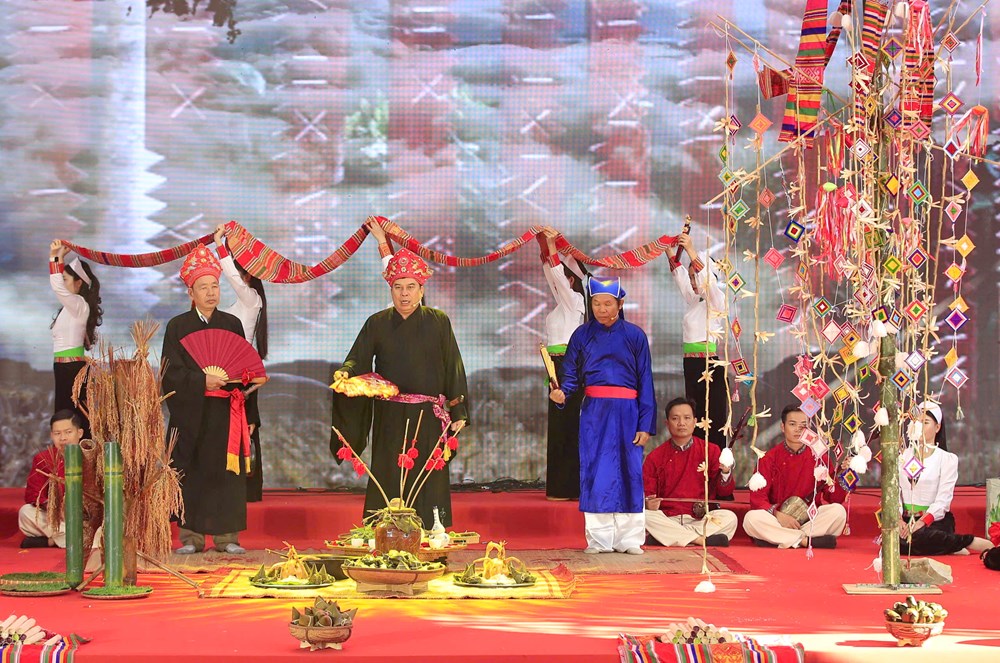 Thấm đẫm văn hoá lúa nước tại Lễ hội Xuống đồng Mường Vang   - ảnh 1