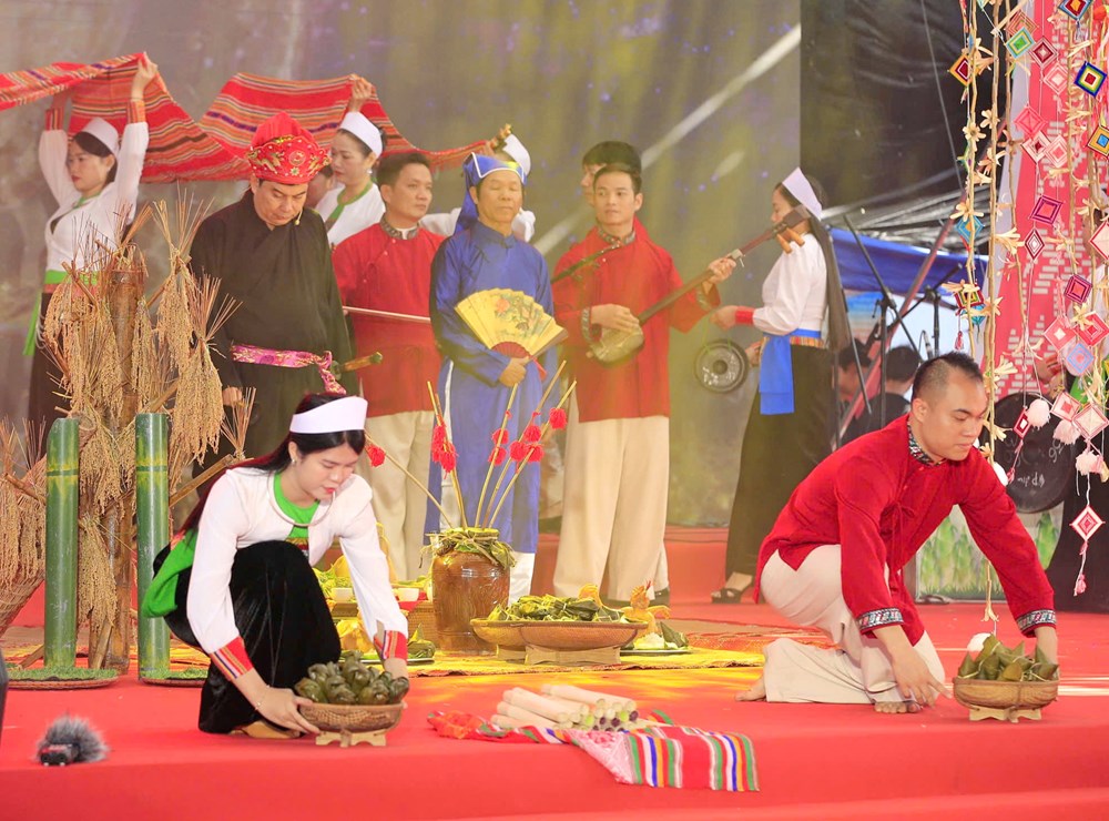 Thấm đẫm văn hoá lúa nước tại Lễ hội Xuống đồng Mường Vang   - ảnh 3