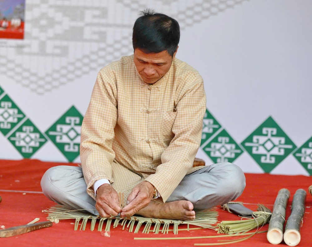 Người Mường bảo tồn nghề đan lát thủ công  - ảnh 4