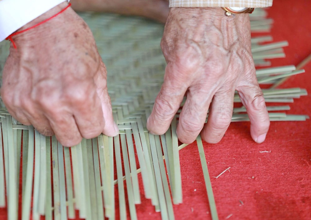 Người Mường bảo tồn nghề đan lát thủ công  - ảnh 9