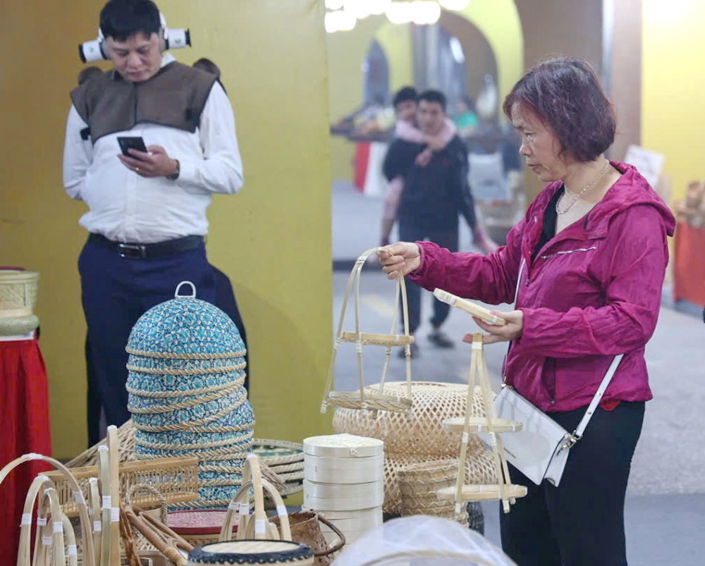 Trải nghiệm tinh hoa ẩm thực Hà thành tại phố đi bộ Trịnh Công Sơn - ảnh 9