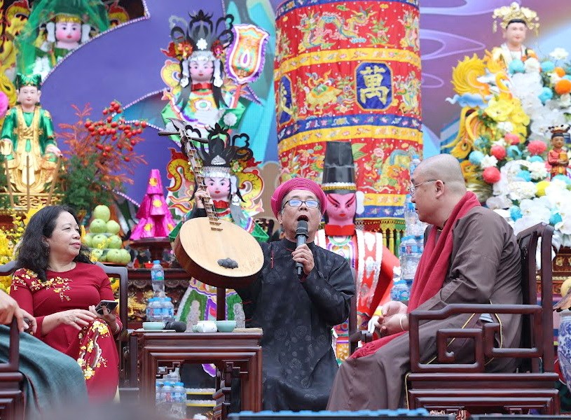 Lên xứ Đoài xem diễn xướng hầu đồng - ảnh 6