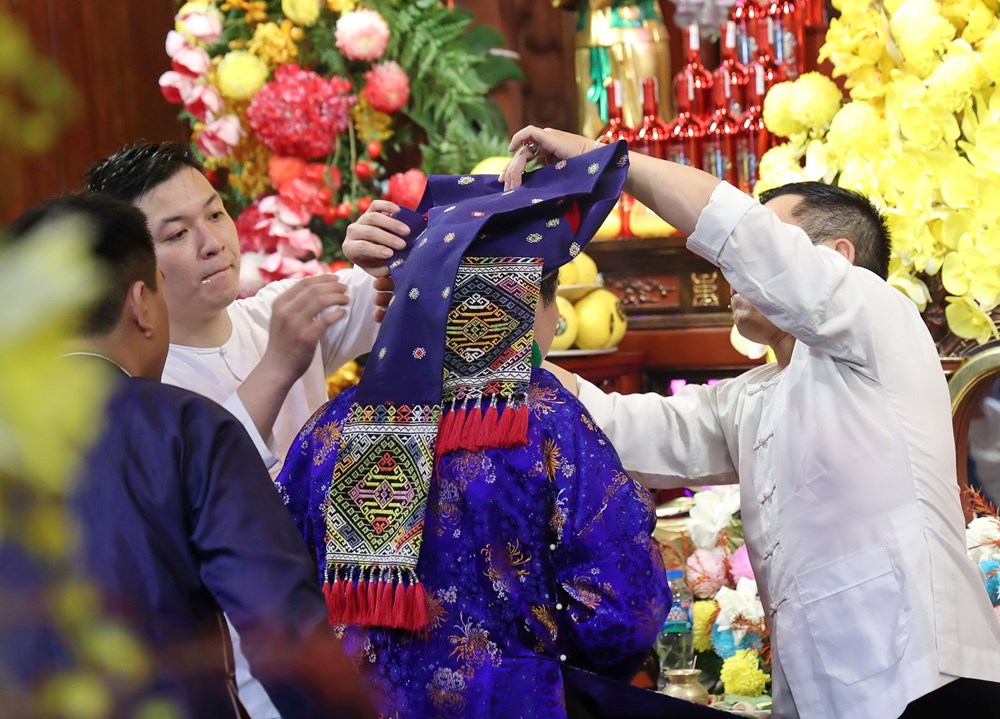 Lên xứ Đoài xem diễn xướng hầu đồng - ảnh 15