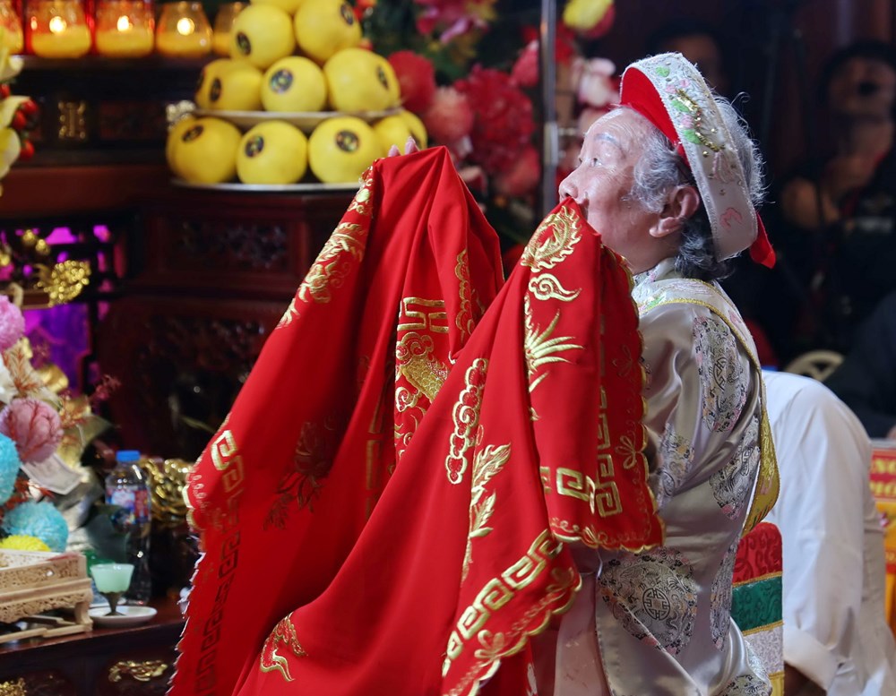 Lên xứ Đoài xem diễn xướng hầu đồng - ảnh 18