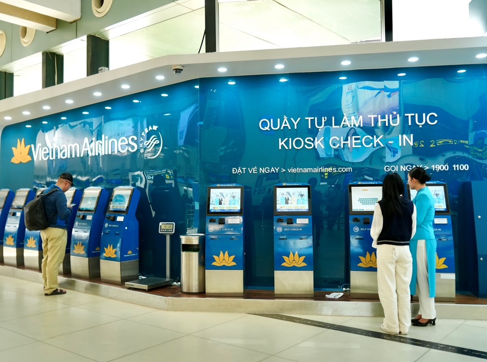 Tết Dương lịch 2026: Tăng chuyến bay, nối thêm toa tàu hỏa - ảnh 1