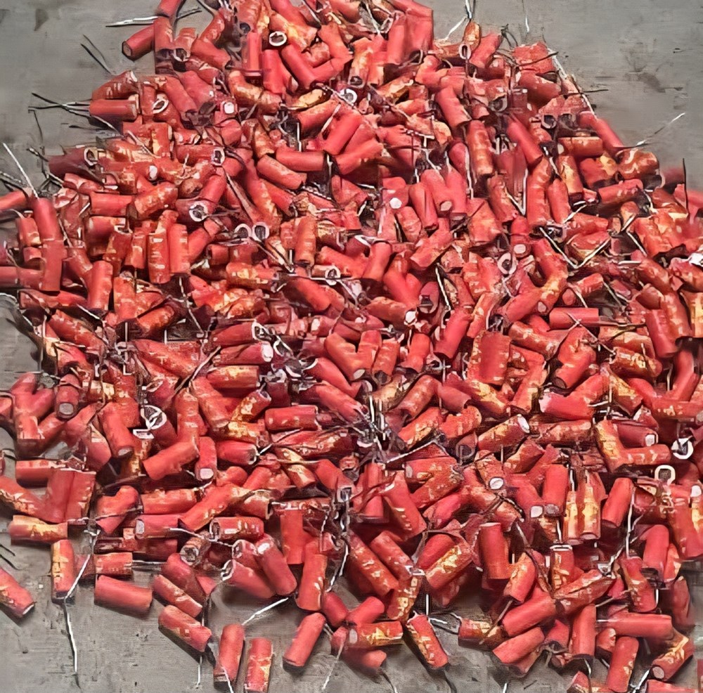 Khởi tố 3 đối tượng sản xuất, buôn bán pháo nổ - ảnh 2