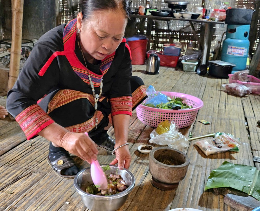 Ấm áp mâm cơm sum vầy tại “ngôi nhà chung” - ảnh 20