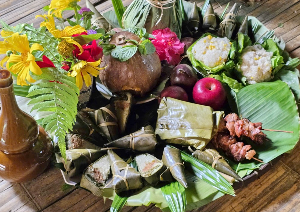 Ấm áp mâm cơm sum vầy tại “ngôi nhà chung” - ảnh 23