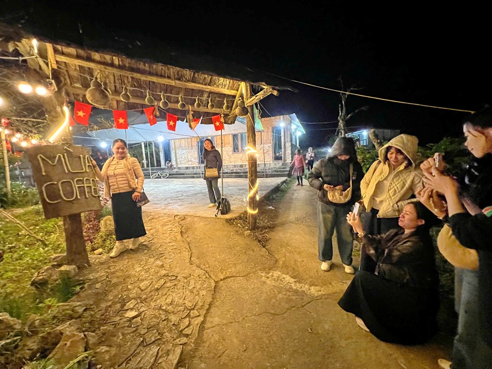 Đánh thức “nàng tiên” du lịch Hang Kia - Pà Cò - ảnh 5