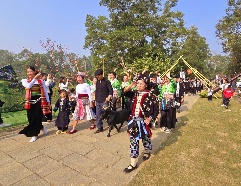  “Tết bản làng” có gì hấp dẫn? - ảnh 1
