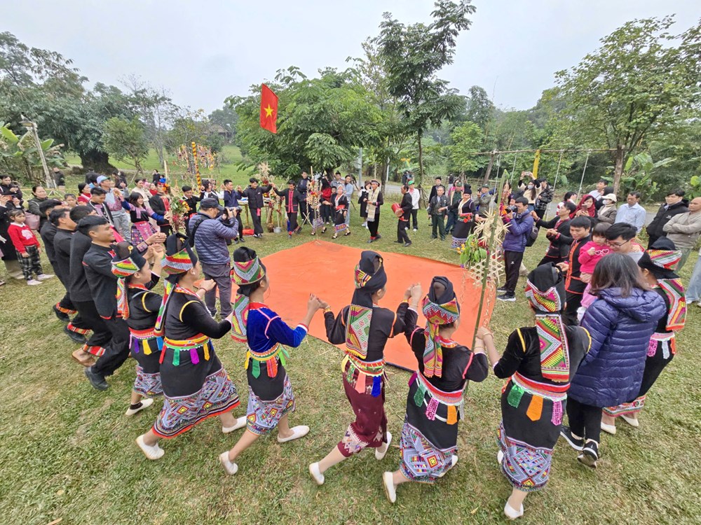 Nghi thức thu thóc cầu mùa của người Khơ Mú  - ảnh 19