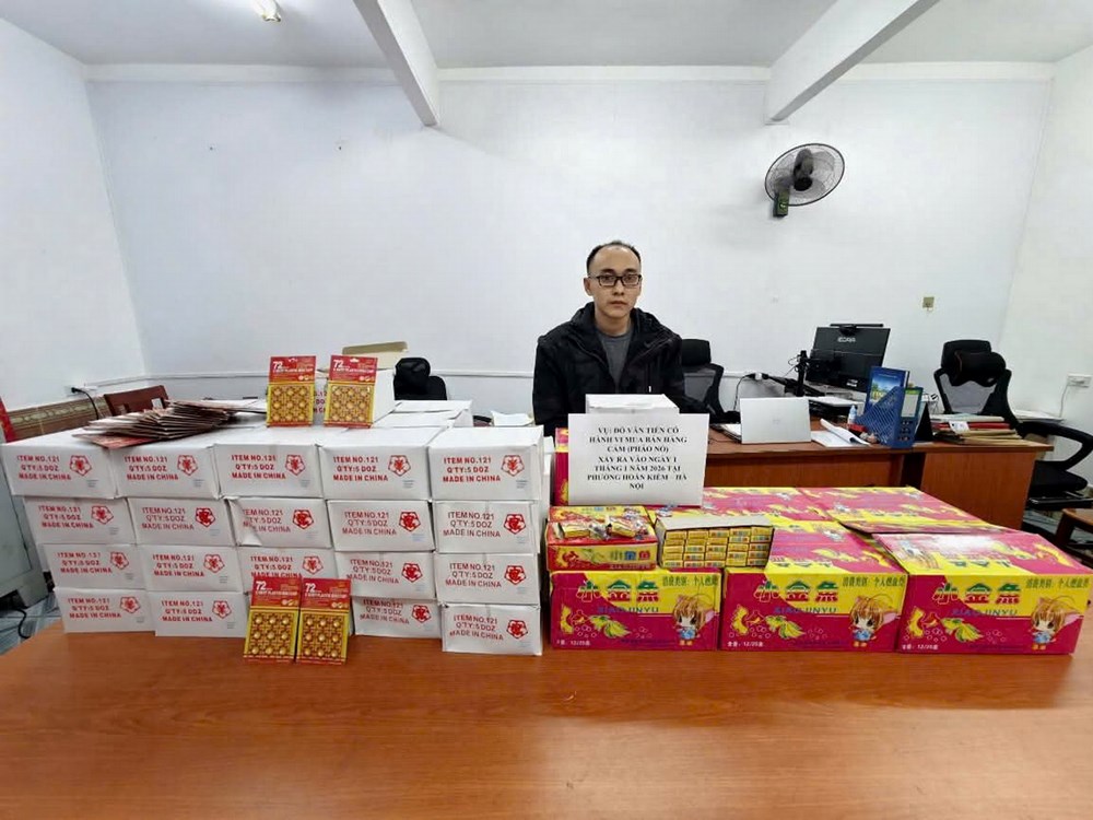 Báo động tình trạng chế tạo, buôn bán pháo trái phép dịp cận Tết - ảnh 3