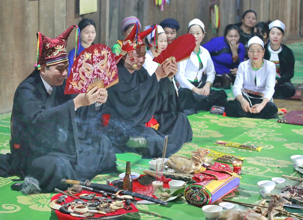 Độc đáo Lễ cúng vía bếp của người Mường - ảnh 3