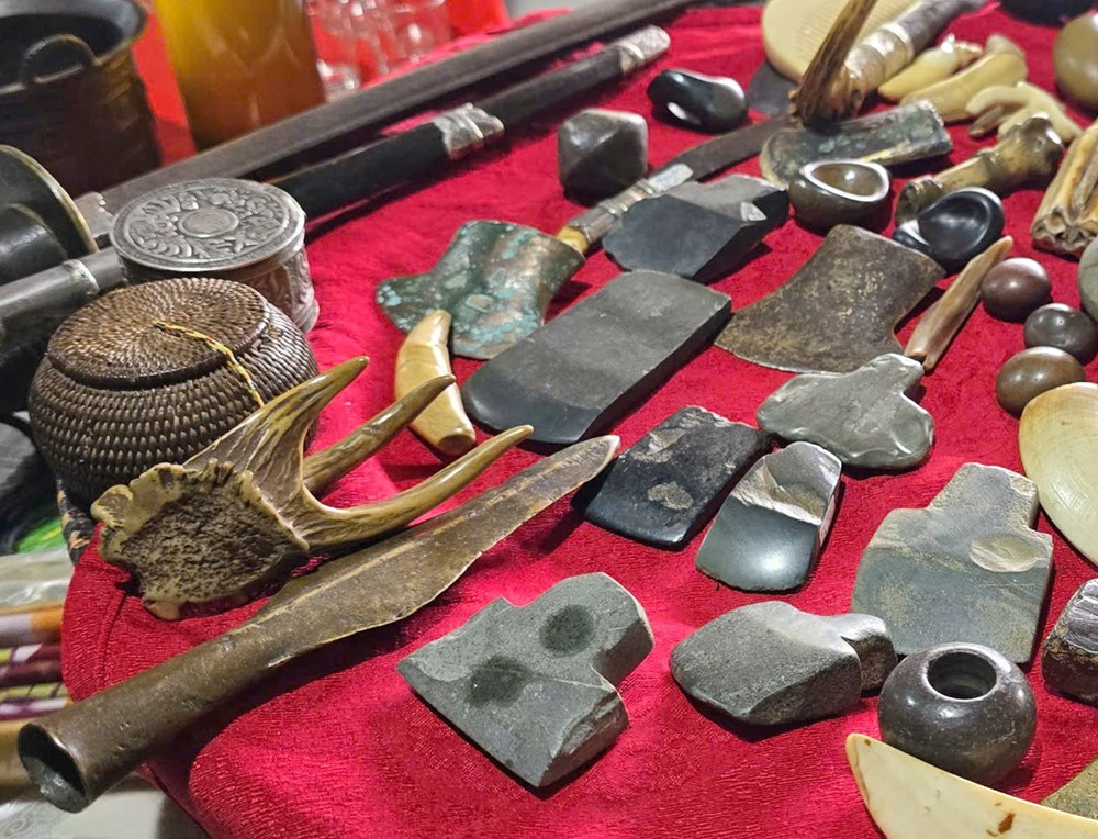 Giải mã bí mật túi Khót - “vũ khí” huyền bí của thầy Mo Mường - ảnh 2