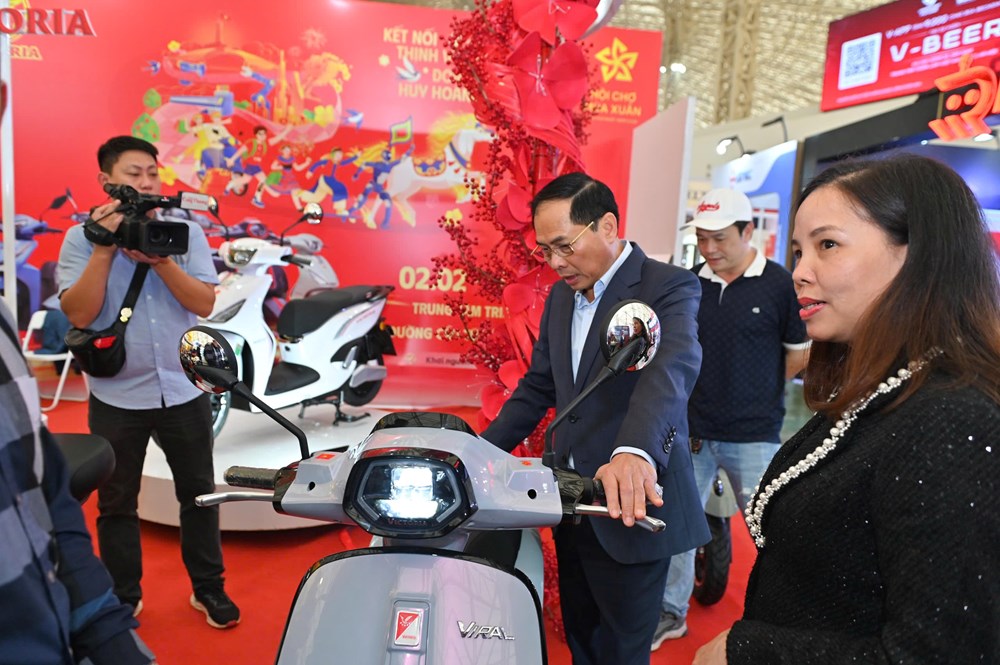 Phó Thủ tướng Bùi Thanh Sơn: Hội chợ Mùa Xuân 2026 là nơi mua sắm và hưởng thụ không khí mùa xuân - ảnh 6