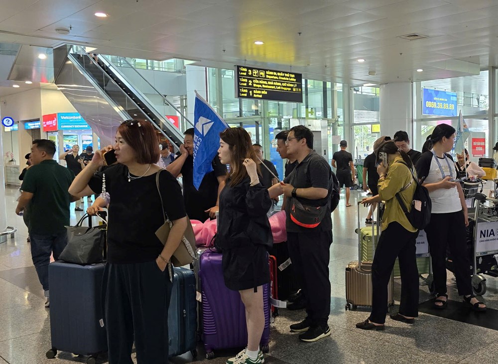 Một số đường bay từ TP.HCM đi các tỉnh đã kín chỗ dịp cao điểm Tết  - ảnh 2