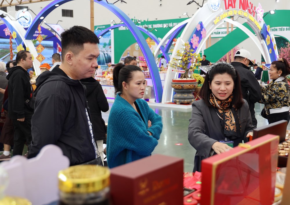 Hội chợ Mùa Xuân 2026: Doanh nghiệp “hái quả ngọt” doanh thu từ nông sản Việt - ảnh 3