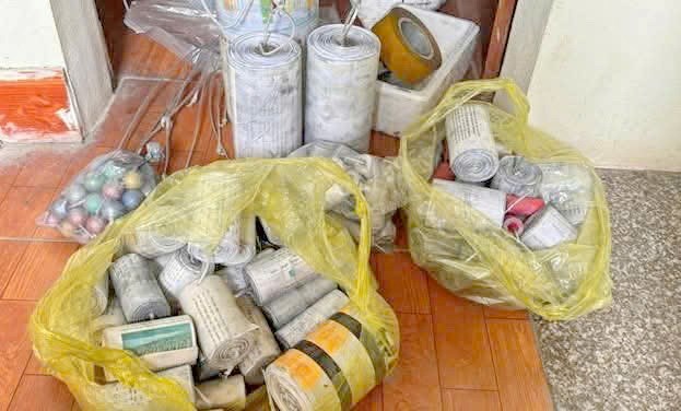 Triệt phá liên tiếp nhiều nhóm buôn bán, sản xuất pháo nổ - ảnh 4