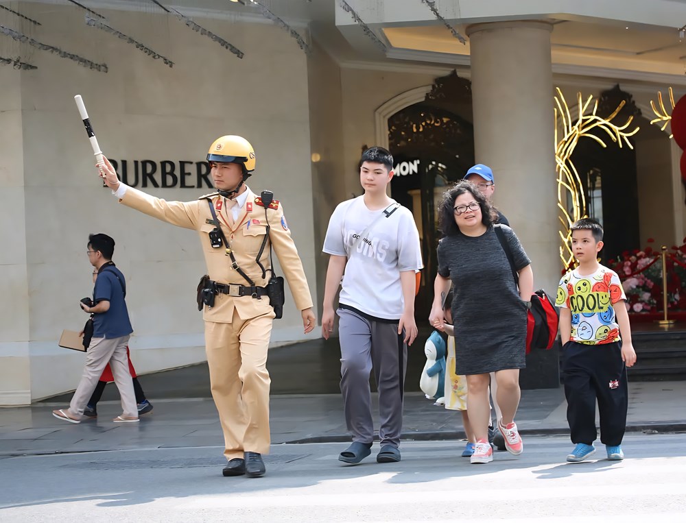 Ngày mùng 2 Tết Bính Ngọ: Tai nạn giao thông giảm mạnh cả 3 tiêu chí - ảnh 1