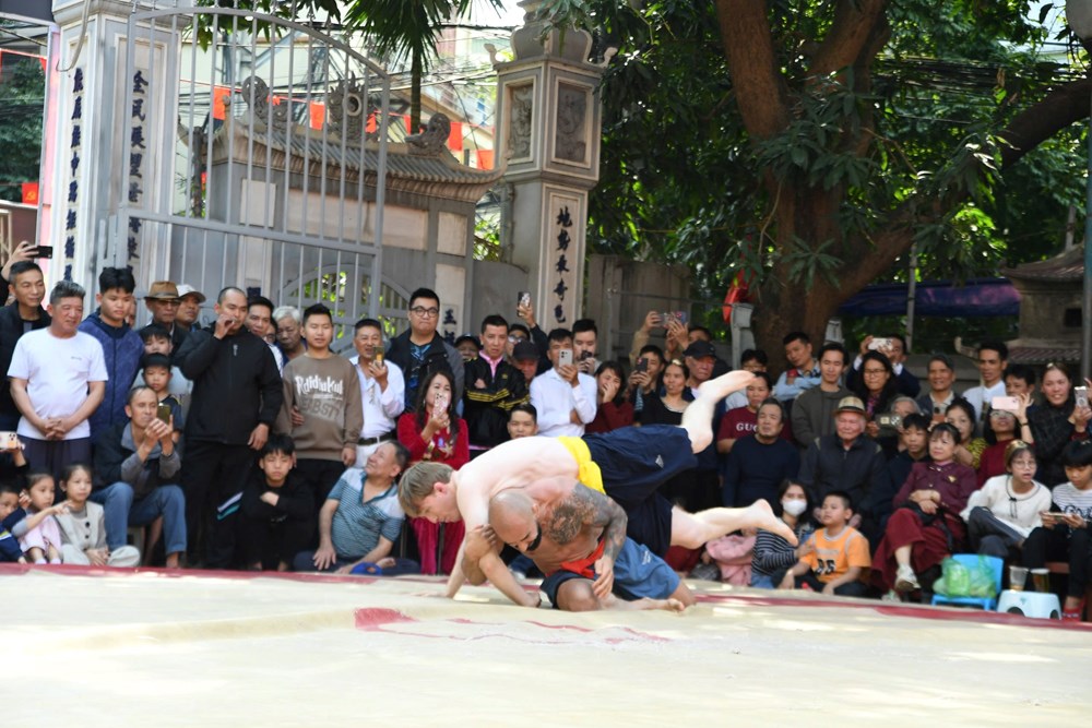 Tinh thần thượng võ ở sới vật đình Mai Động  - ảnh 24