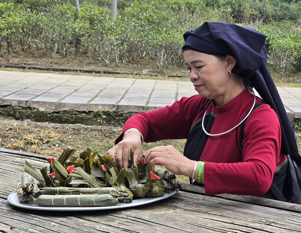 Rộn ràng lễ hội Xuống đồng của đồng bào Cao Lan  - ảnh 7