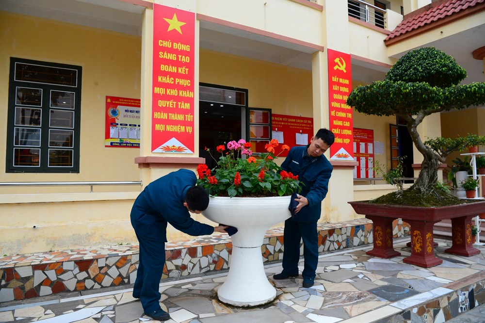 Chiến sĩ trẻ vinh dự tự hào hướng về Ngày hội non sông - ảnh 11