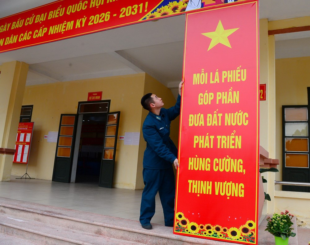 Chiến sĩ trẻ vinh dự tự hào hướng về Ngày hội non sông - ảnh 5