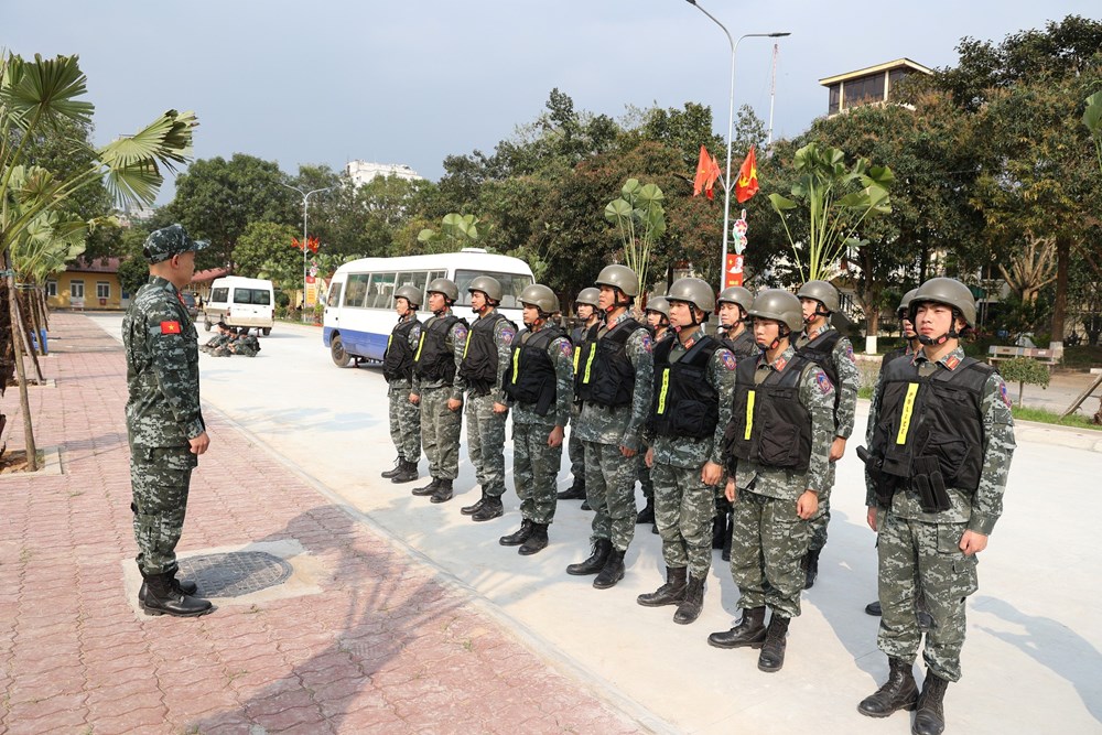 Cảnh sát đặc nhiệm sẵn sàng bảo đảm an ninh cho Ngày hội non sông - ảnh 10