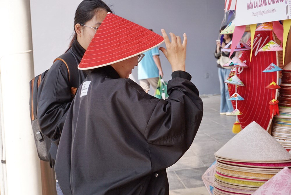 Khi làng nghề truyền thống bước vào trung tâm thương mại - ảnh 4