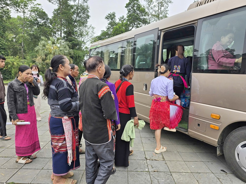 Đồng bào các dân tộc tại “Ngôi nhà chung” hồ hởi đi bầu cử - ảnh 6