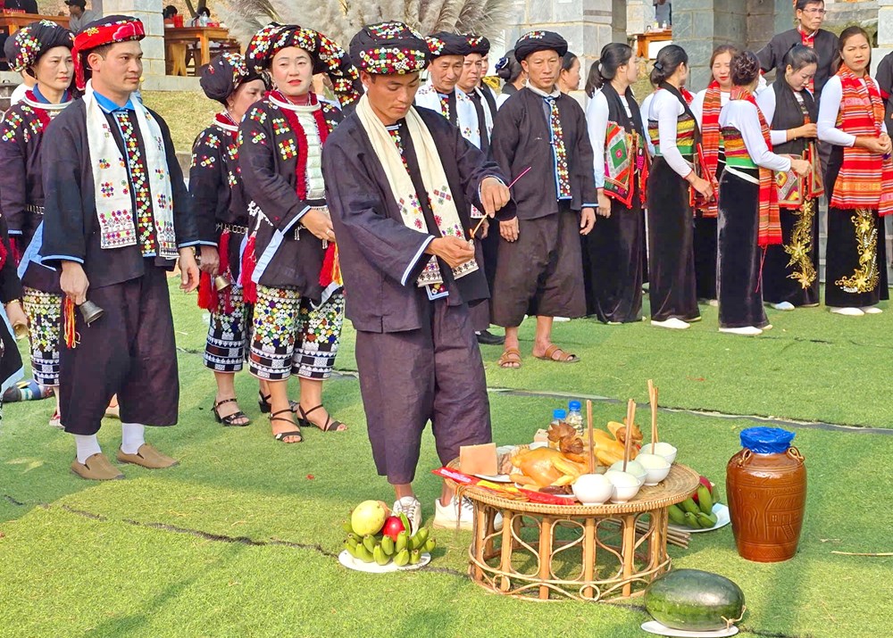 Cần có cơ chế đặc thù để bảo tồn và phát huy văn hóa dân tộc thiểu số đi vào thực chất  - ảnh 8