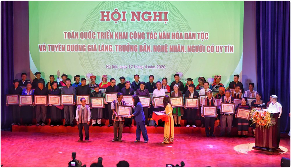 Văn hóa dân tộc thiểu số là nguồn lực nội sinh phát triển bền vững đất nước - ảnh 7